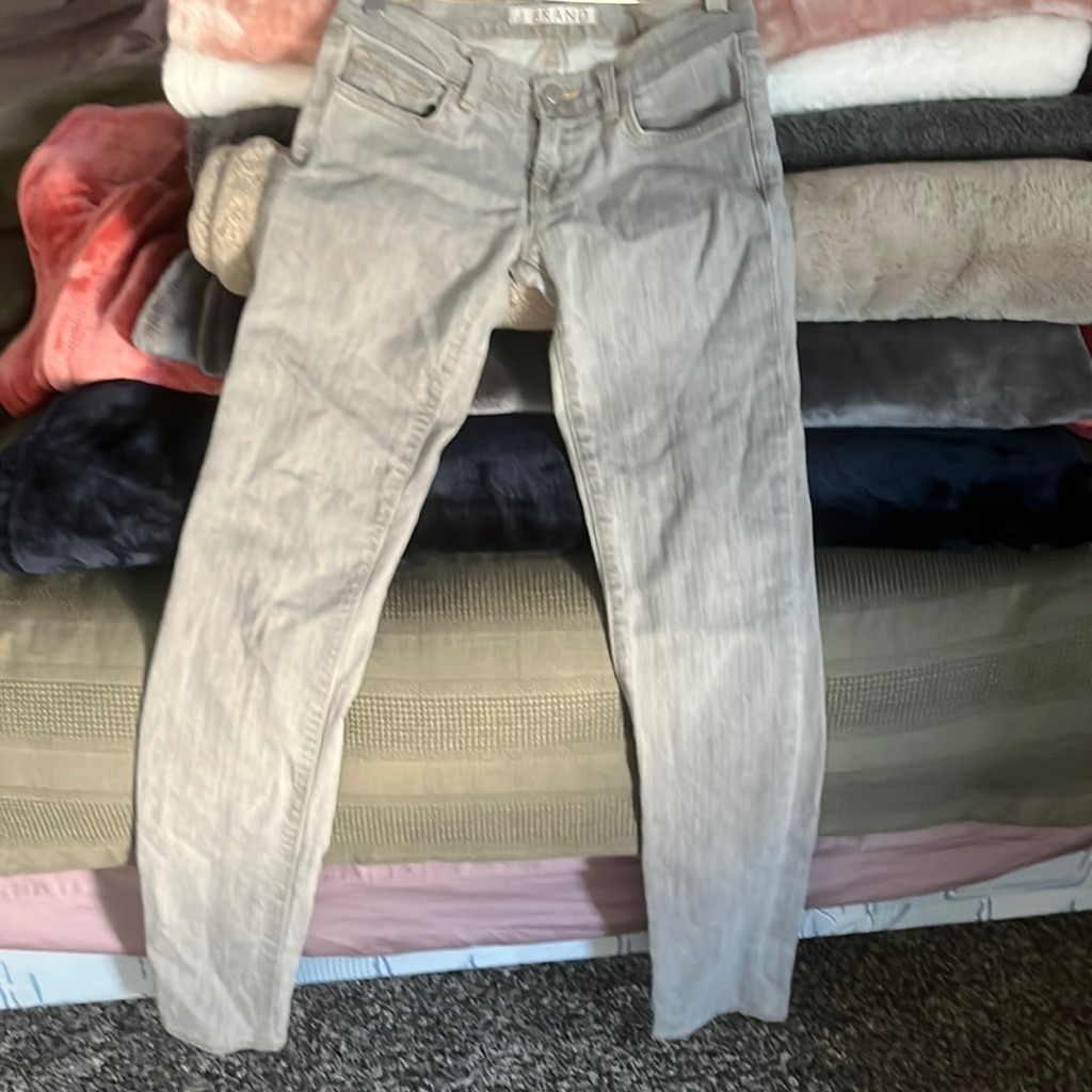 J Brand 912 Gray Pencil Leg Jeans